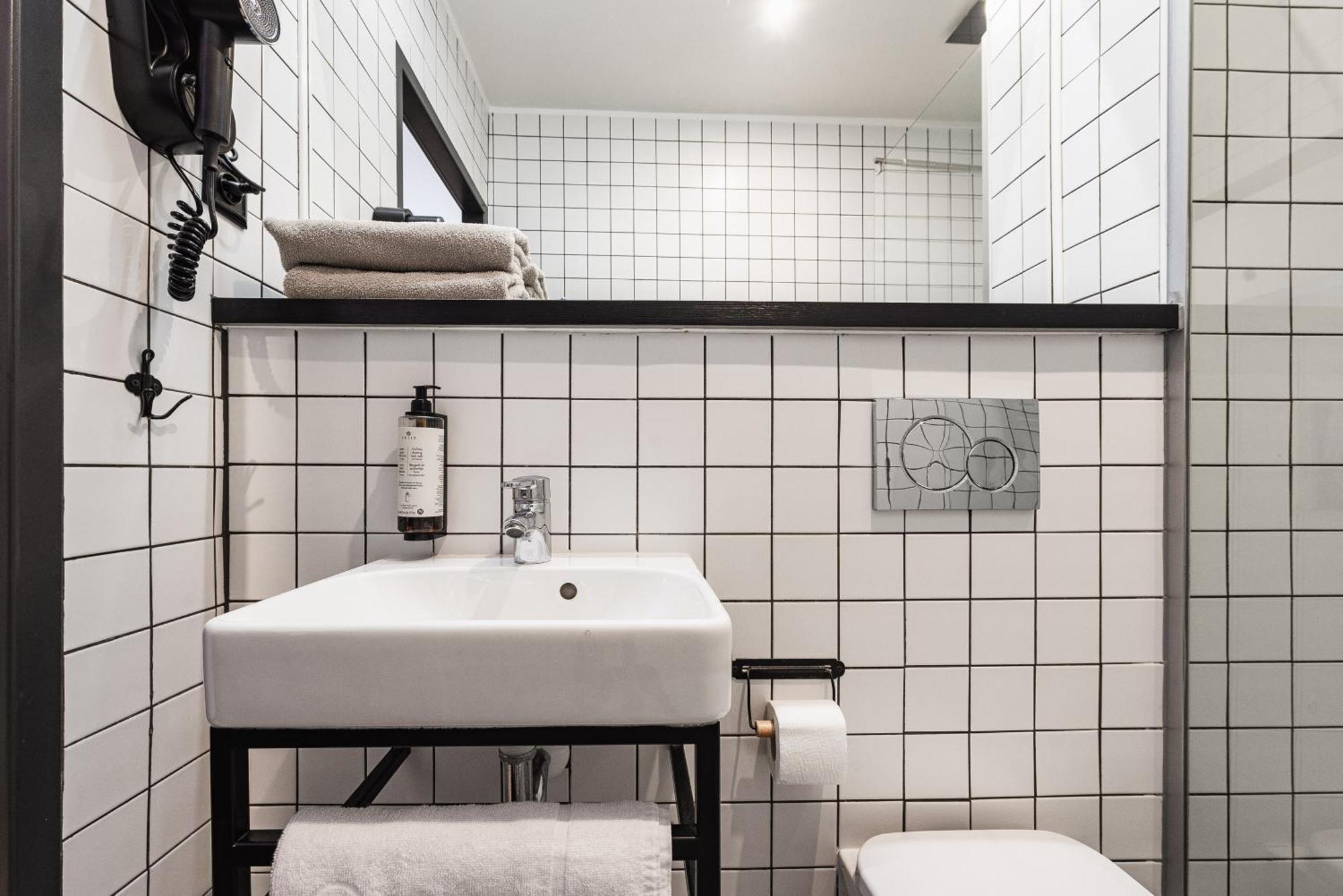 Aparthouse Wozna 11 Old Town Hotel 3*